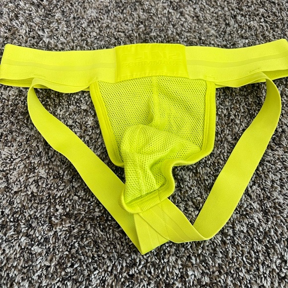 Men's Yellow Jockstrap Underwear - Picture 1 of 3